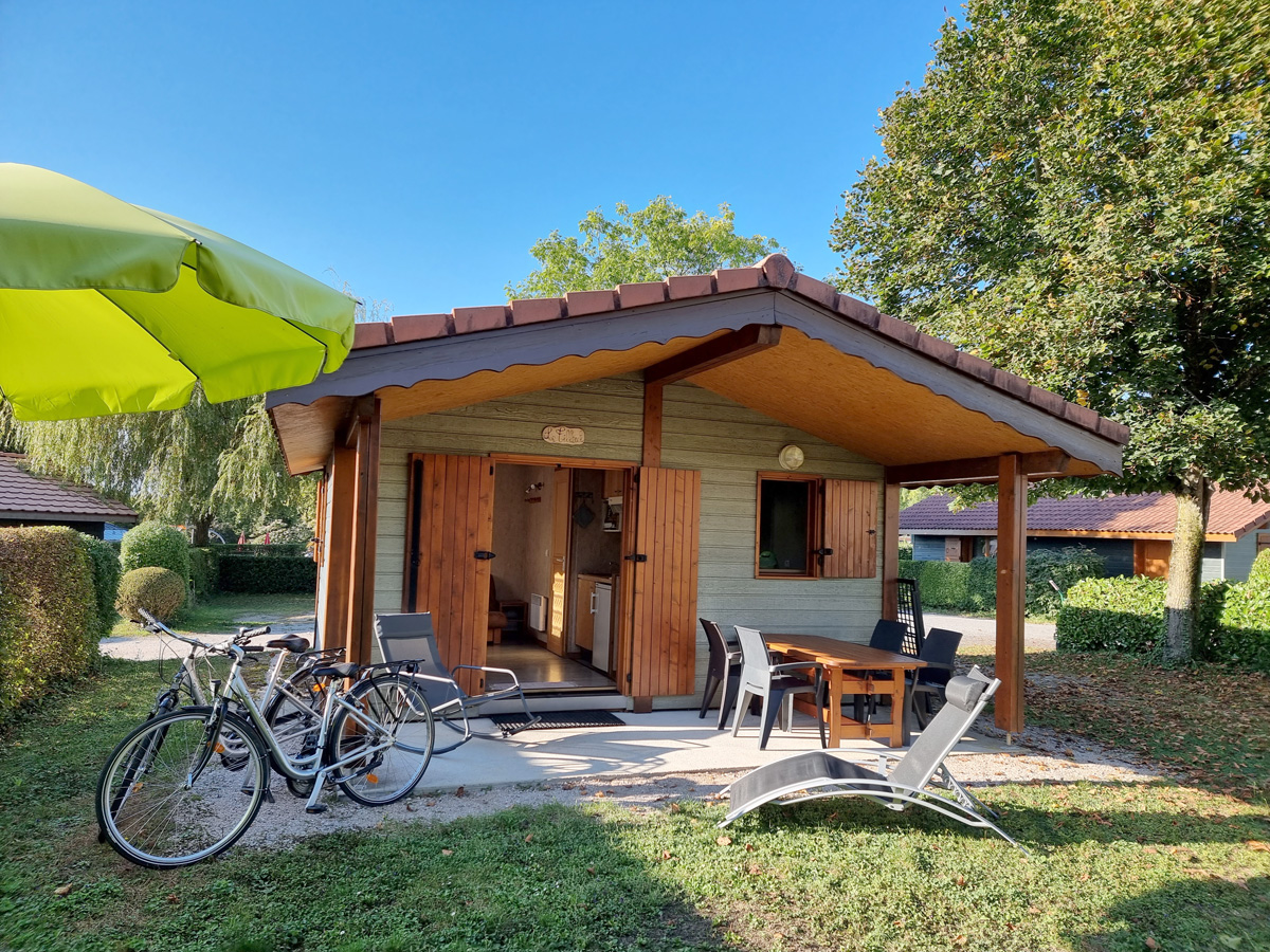 Mietunterkunft - Hütte 21 M²  1 Schlafzimmer + Überdachte Terrasse - Camping du Chatelet