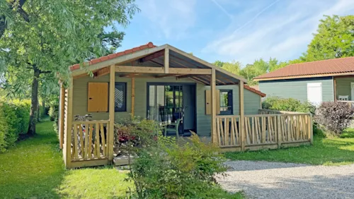Accommodation - 40 M² Chalet With 3 Bedrooms, Air Conditioning - image n°3 - Camping du Chatelet