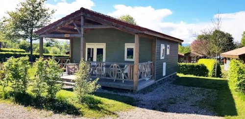 Location - Chalet 35 M²   2 Chambres + Terrasse Couverte - image n°1 - Camping du Chatelet