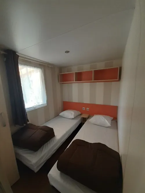 Huuraccommodatie(s) - Mobil-Home Super Titania 32 M² - image n°7 - Camping La Renouillère
