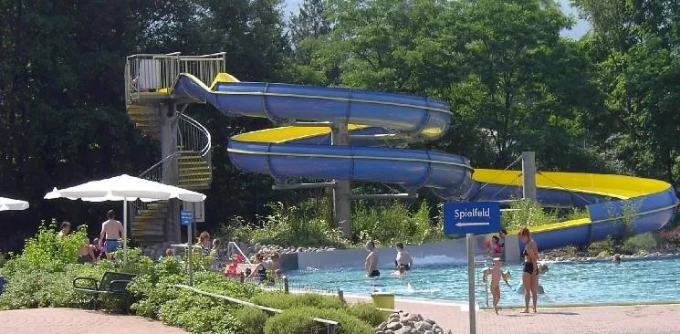 Nibelungen-Camping Am Schwimmbad