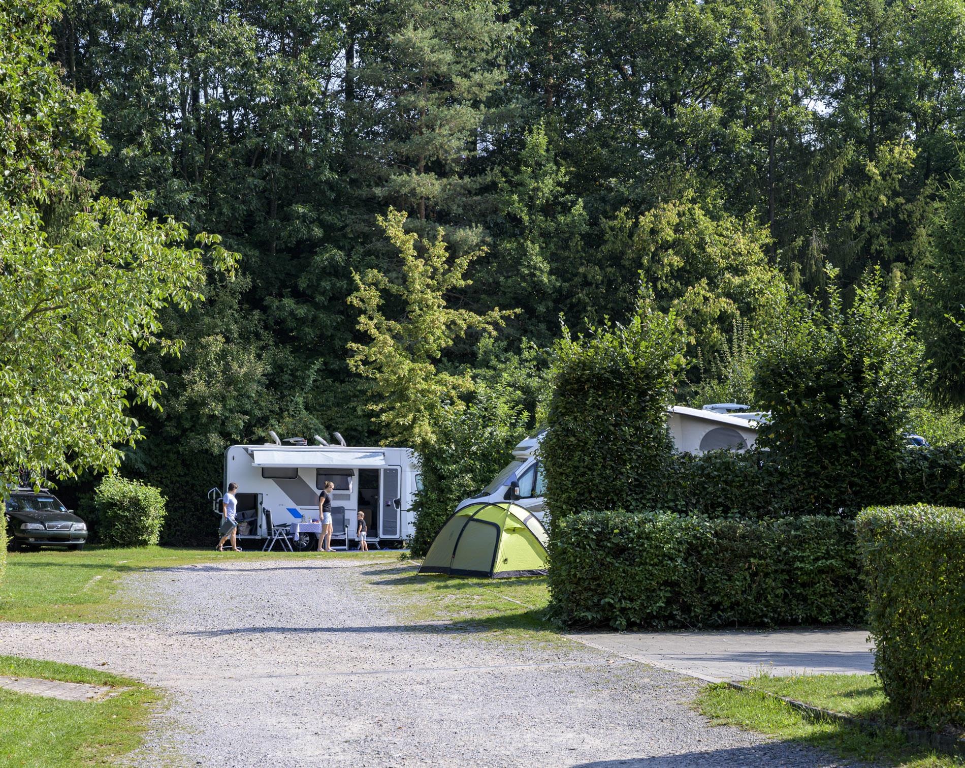 Nibelungen-Camping Am Schwimmbad — Photo 9