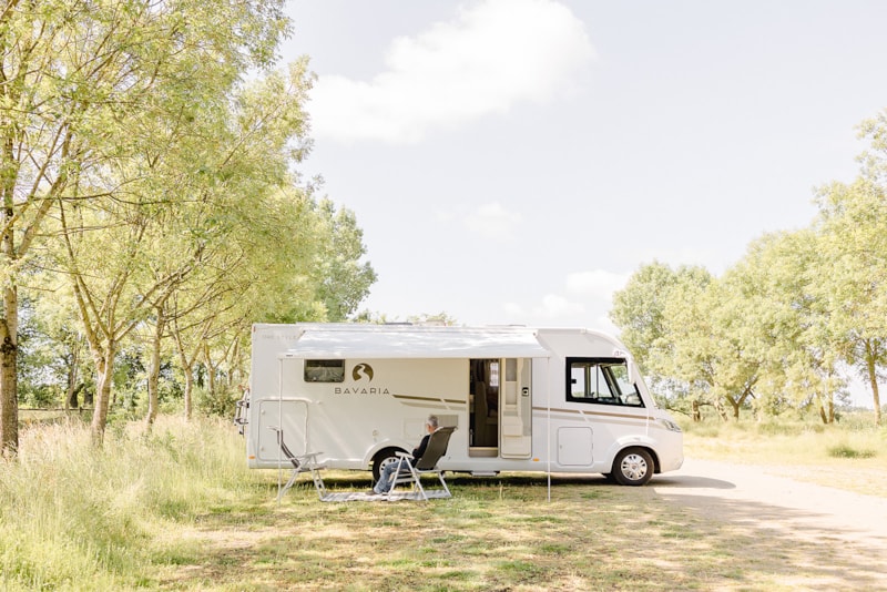 Stopover Motorhome Area (1 vehicle included, without toilets, without swimming-pool)