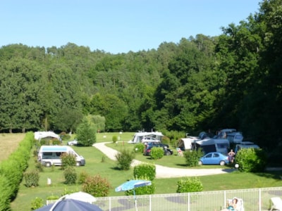 Pitch + 1 car + tent, caravan or camping-car (electricity optional)