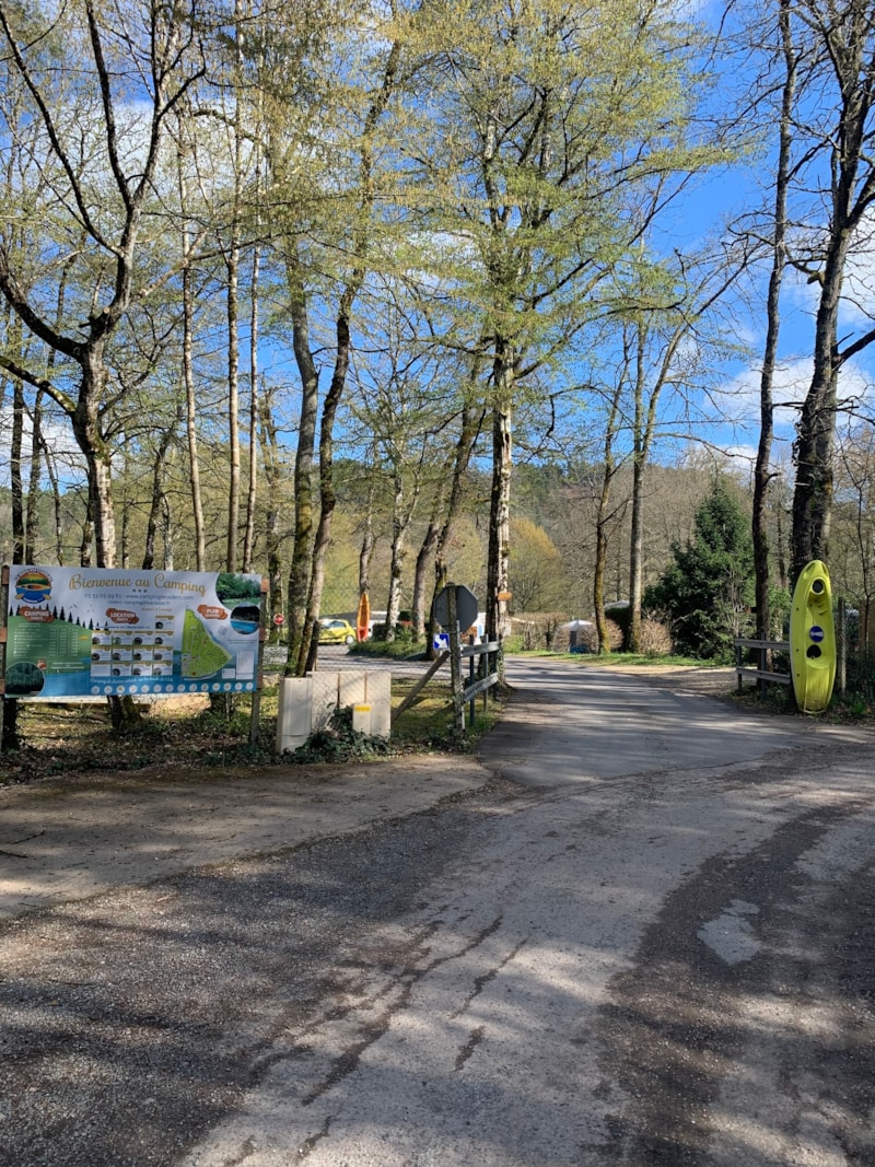 Le Bois du Coderc - Camping - Antonne-et-Trigonant
