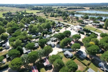 Camping Le Paradou - Ucamping