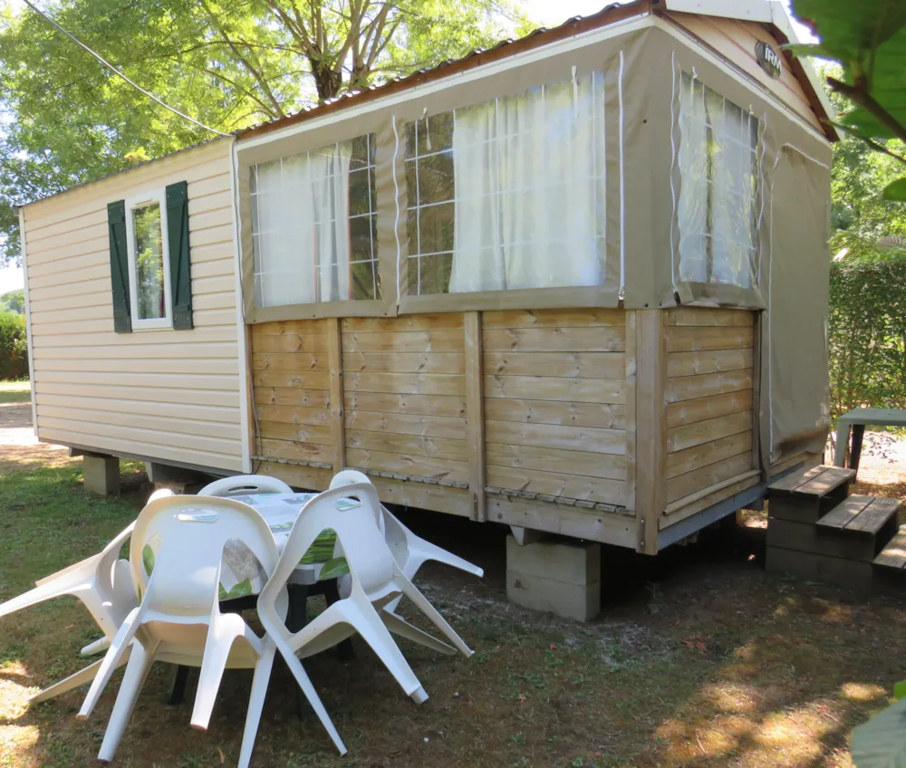 Huuraccommodatie(s) - Vacancial Zonder Privé Sanitair - Camping La Salvinie