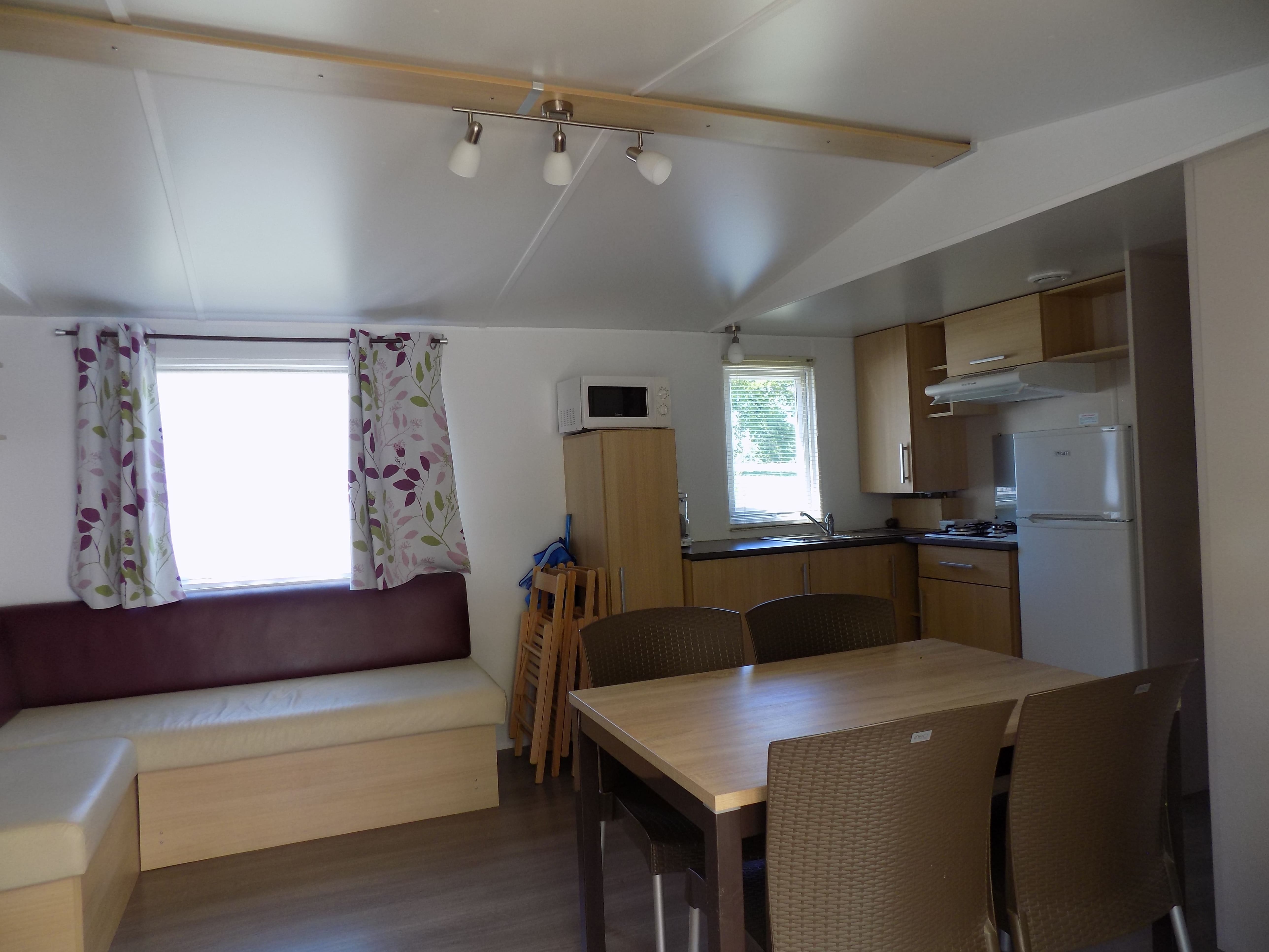 Accommodation - Mobile-Home 3 Bedrooms 33,80 M² Sheltered Terrace - Camping La Salvinie