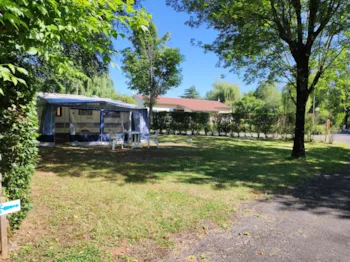 Emplacement - Emplacement Une Personne Avec Électricité - Camping La Salvinie