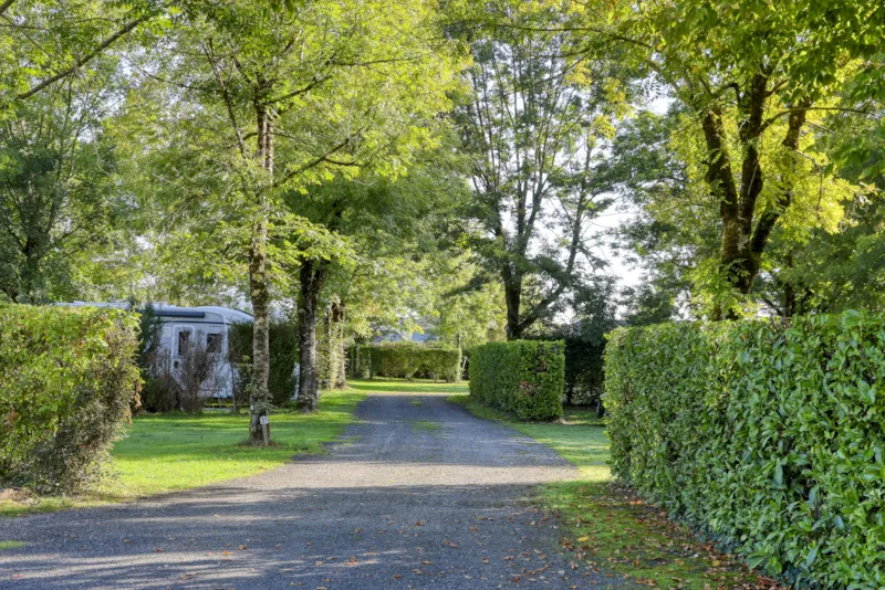 Emplacement 2 Personnes Avec Électricité