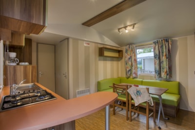 Mobilhome half-covered terrace — 3