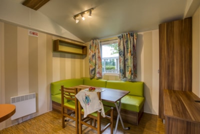 Mobilhome half-covered terrace — 4