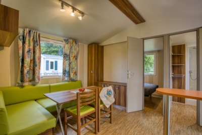 Mobilhome half-covered terrace — 5