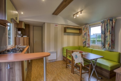 Mobilhome half-covered terrace — 7