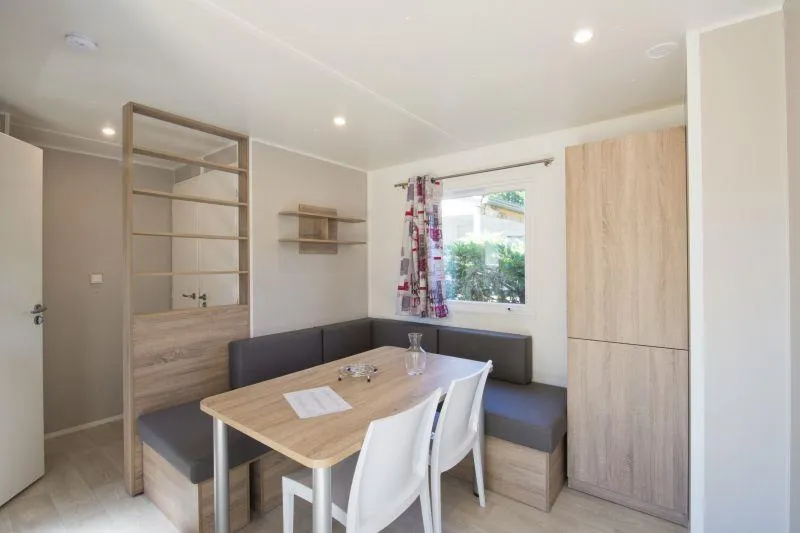 C- Mobil-Home Caraïbes Climatisé 2 Chambres