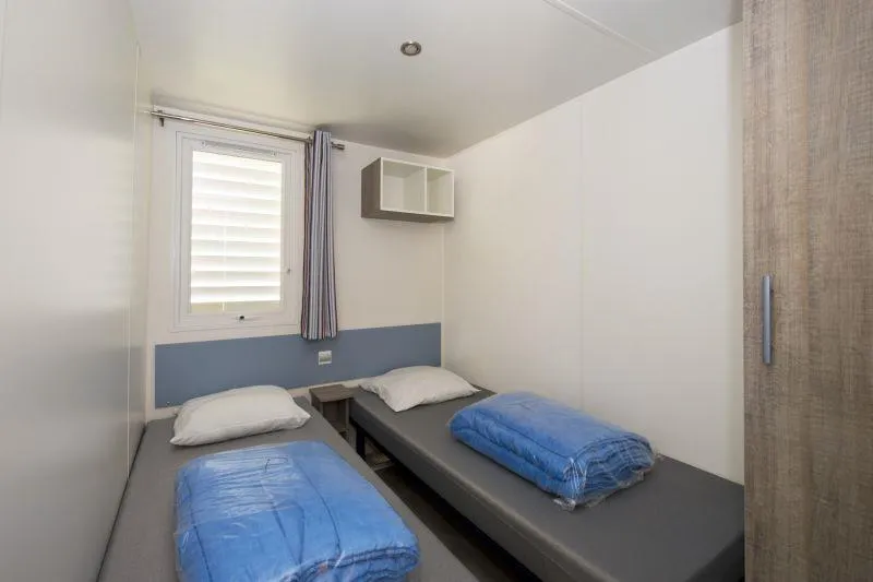 C- Mobil-Home Baltique Climatisé - 3 Chambres