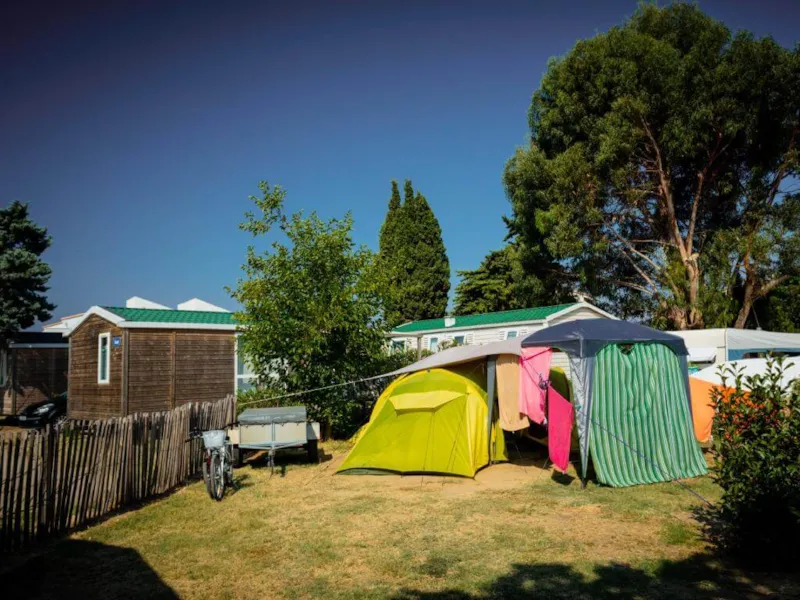 Emplacement Avec Éléctricité