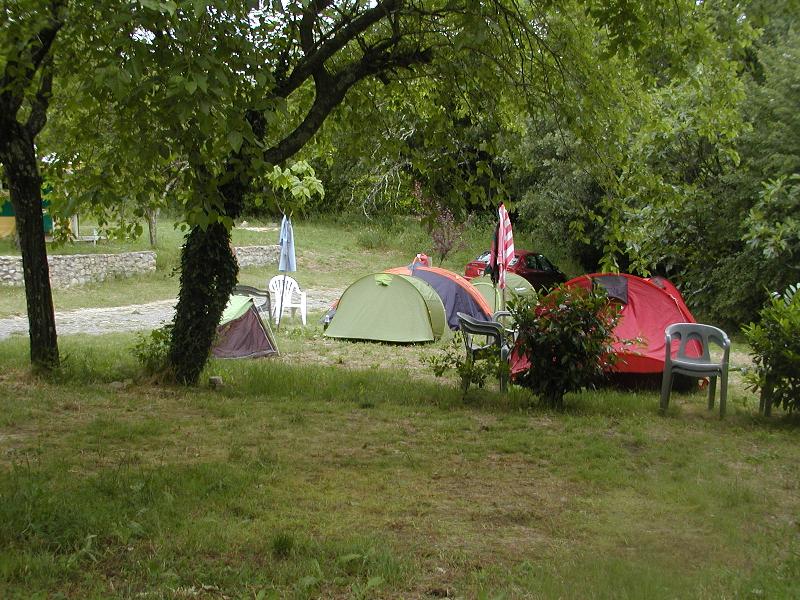 Emplacement - Forfait 2 P Avec 1 Tente Ou 1 Caravane Ou 1 Camping Car Ou 1 Fourgon - Camping Le Retourtier