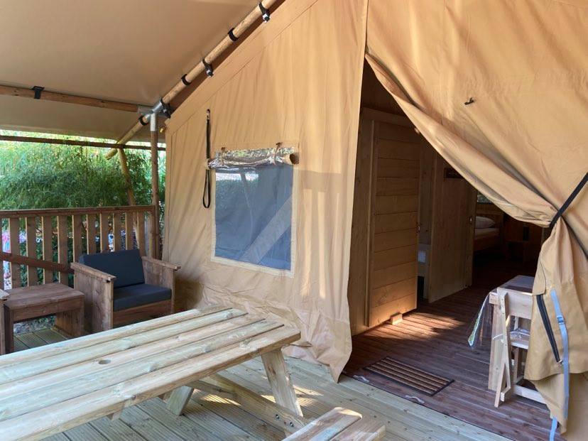 Location - Tente Lodge Pmr 2 Chambres - Camping Le Haras