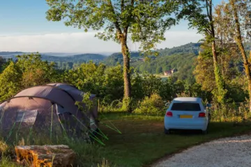 Kampeerplaats(en) - Standplaats Calme +120M2 (1 Tent, Caravan Of Camper/1 Auto) - Camping Domaine des Mathevies