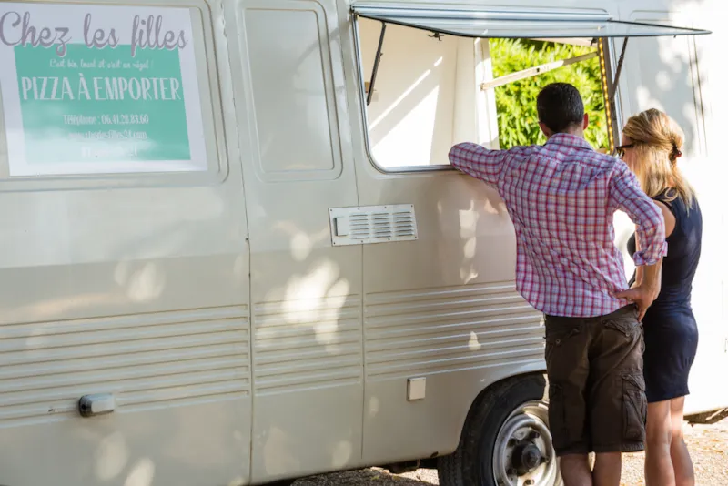 Forfait Calme +120M2 (1 Tente, Caravane Ou Camping-Car/1 Voiture)