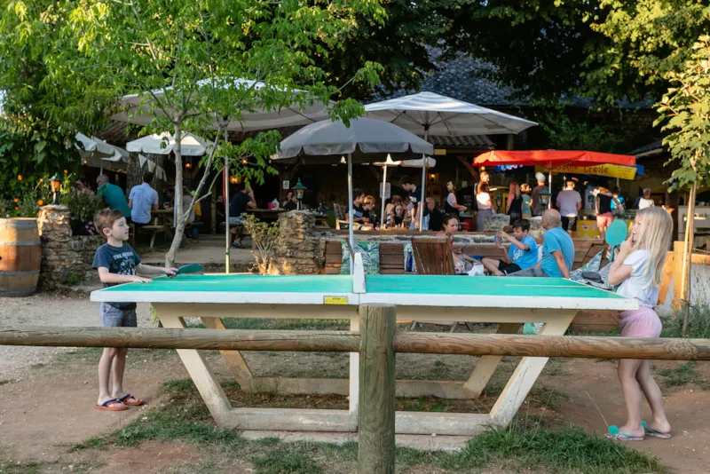 Forfait Calme +120M2 (1 Tente, Caravane Ou Camping-Car/1 Voiture)