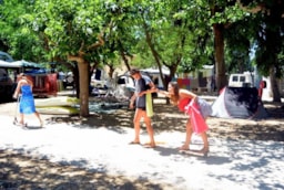 Camping L'Ile d'Or - image n°15 - Roulottes