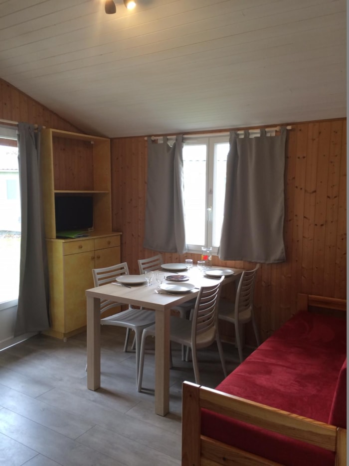 Chalet Confort 29 M² (2 Chambres) + Terrasse 11M² + Tv