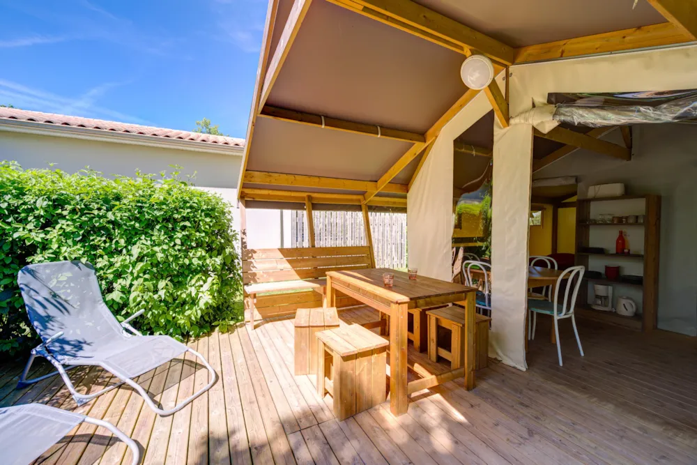 Mietunterkunft - Ecolodge Confort 30M² (2 Zimmer) + Überdachte Terrasse 8M² - Ohne Sanitäranlagen - Camping La Venise Verte