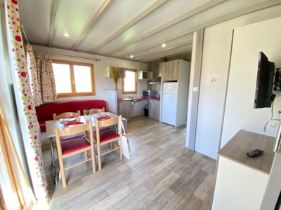 Chalet Confort 50m² (2 bedrooms) + sheltered terrace + TV adapted to the people with reduced mobilit