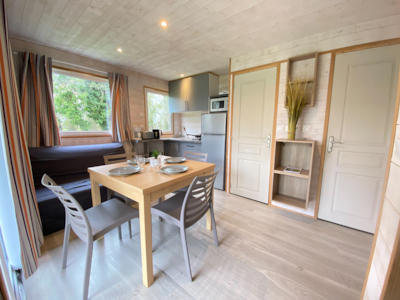 Chalet PREMIUM 36m² (2 bedrooms) + sheltered terrace 6m² +  Air conditioning + TV