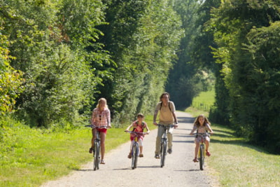 Pitch Trekking Package by foot or by bike with tent