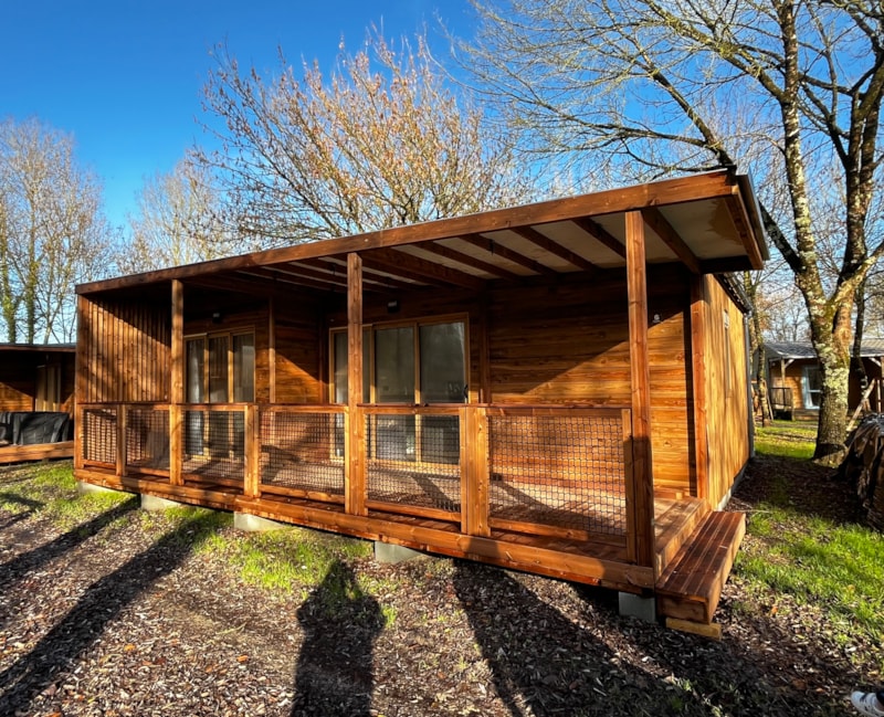Hütte Prestige 60 m² (3 Zimmer) + überdachte Terrasse + Klimaanlage + TV