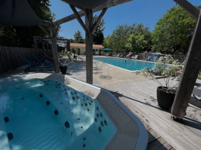 Comfort Package (1 tent, caravan or motorhome / 1 car / electricity 10A)