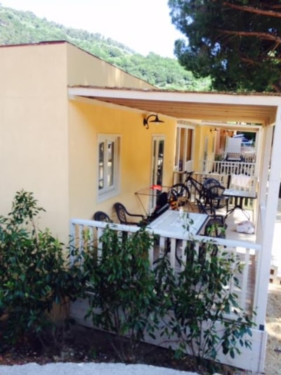 3-room luxury bungalow with outside veranda — 2