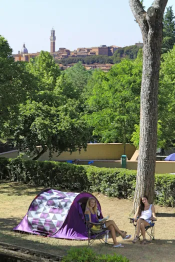Stellplatz - Stellplatz Zelt - Camping Siena Colleverde