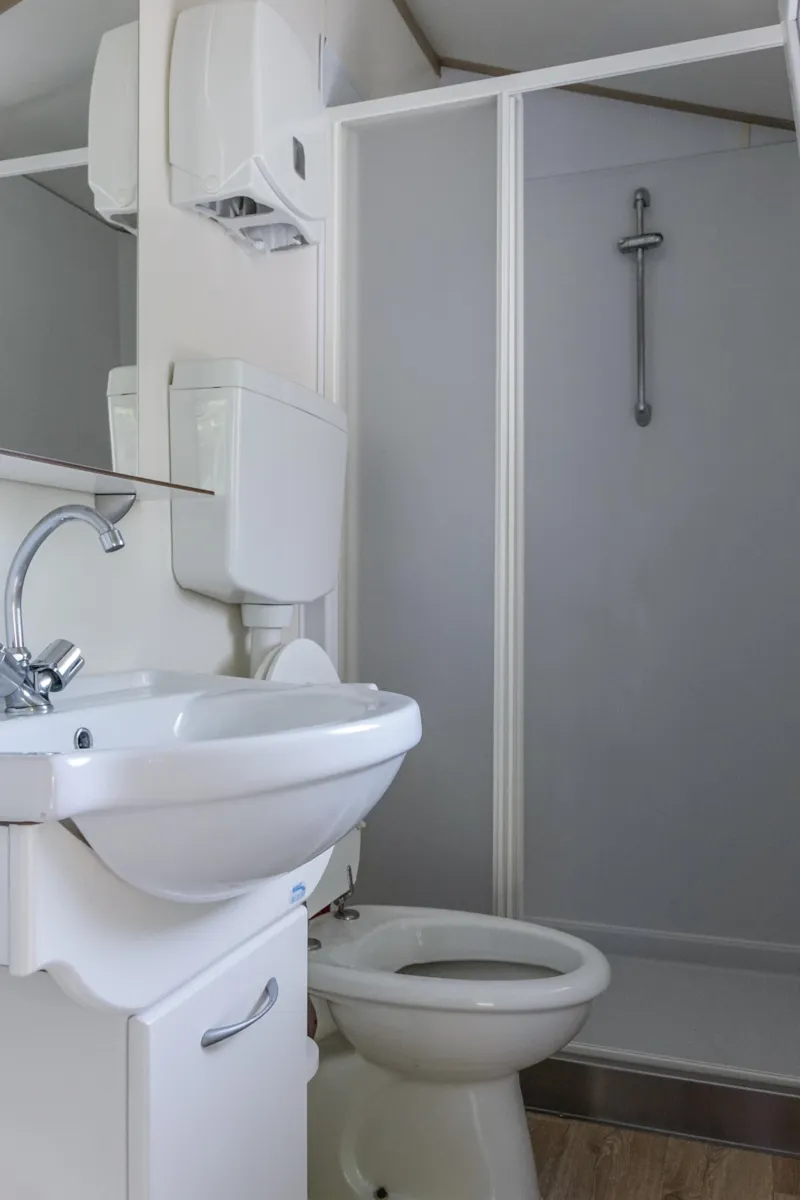 Mobilhome Avec Cuisine Et Sanitaires