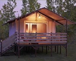 Location - Cabane Lodge Sur Pilotis Standard 34M² (2 Chambres) Dont Terrasse Couverte 11M² - Sans Sanitaires - Flower Camping Les Ilates