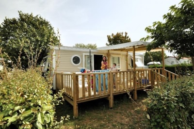 Mobile-home COMFORT 31m² (3 bedrooms) + TV + Half-covered terrace — 1