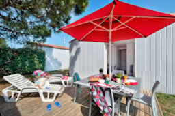 Accommodation - Cottage Comfort 2 Bedrooms 31M²  - Adapted To The People With Reduced Mobility - Flower Camping Les Ilates