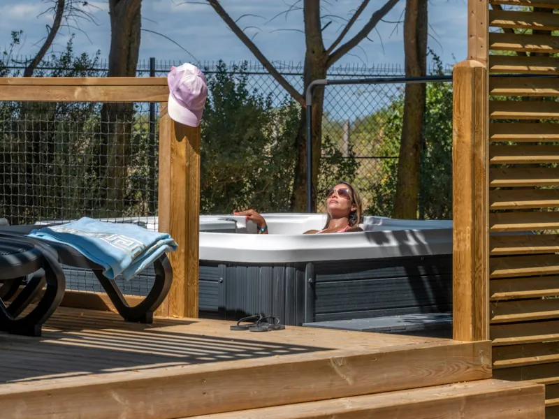 Homeflower Premium Avec Jacuzzi - 35M² (3 Chambres) + Terrasse + Tv + Plancha + Clim