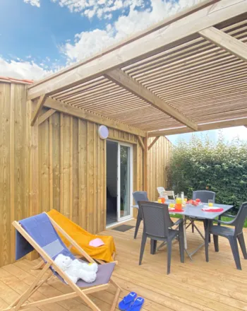 Mietunterkunft - Haus Komfort 31M² (2 Zimmer) + Tv + Terrasse - Flower Camping Les Ilates