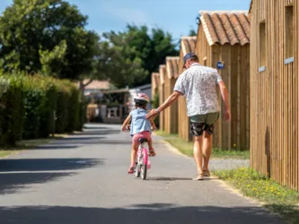 Flower Camping Les Ilates - image n°3 - Camping Direct