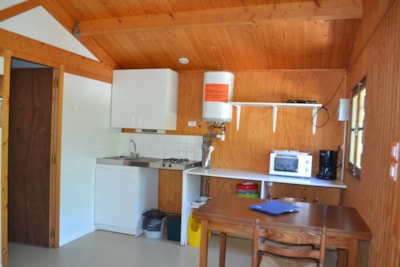 Chalet on piles Standard 30m² (3 bedrooms) + terrace