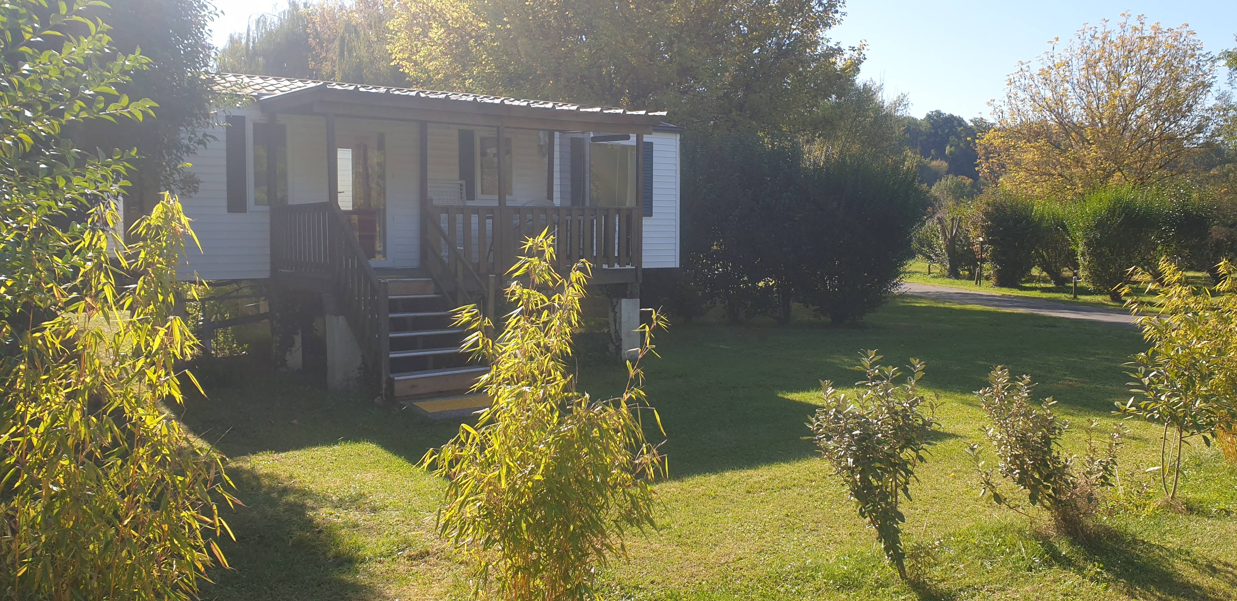 Accommodation - Mobile-Home Standard 32M² (3 Bedrooms) + Tv + Air-Conditioning + Terrace - Flower Camping La Dordogne Verte