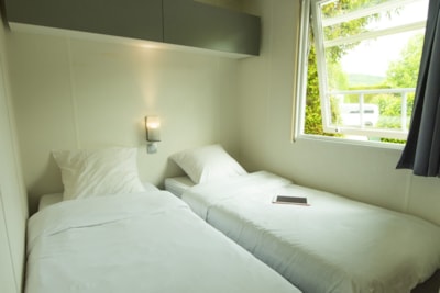 Mobile-home Bois Premium 36m² (3 bedrooms) + TV + air-conditioning + terrace