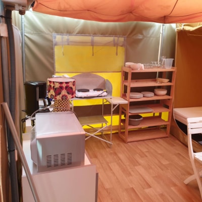 Tent Lodge Nature Standard 25m² (2 bedrooms) - without toilet blocks + terrace