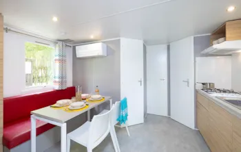 Mietunterkunft - Mobilheim Confort 27M² (2 Schlafzimmer ) + Tv + Klimaanlage + Terrasse - Flower Camping La Dordogne Verte
