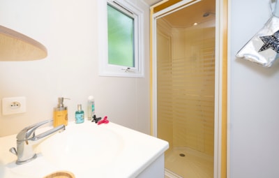 Mobile-home Standard 24m² (2 bedrooms) + TV + air-conditioning + terrace