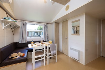 Mobile-home Standard 24m² (2 bedrooms) + TV + air-conditioning + terrace